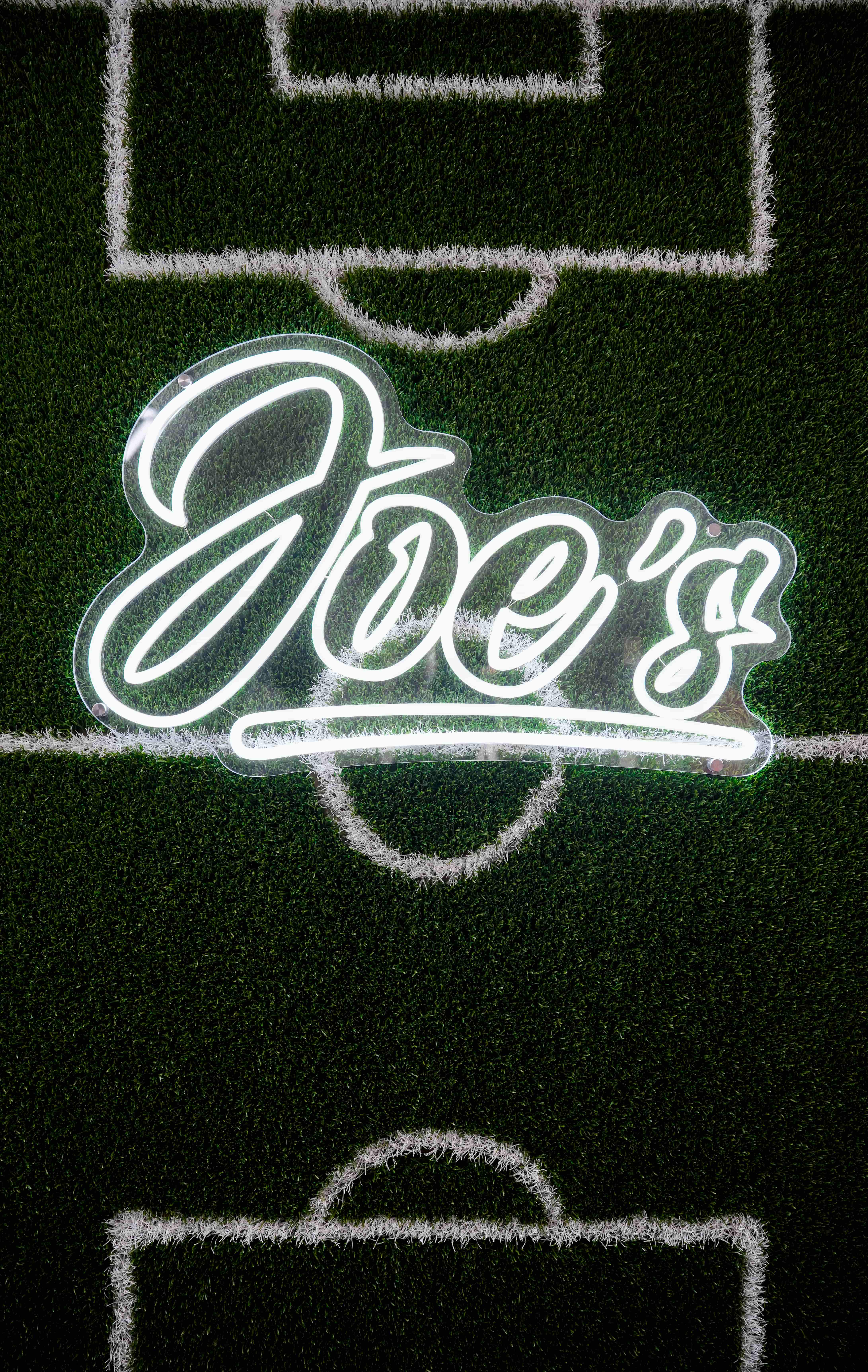 Neon Logó